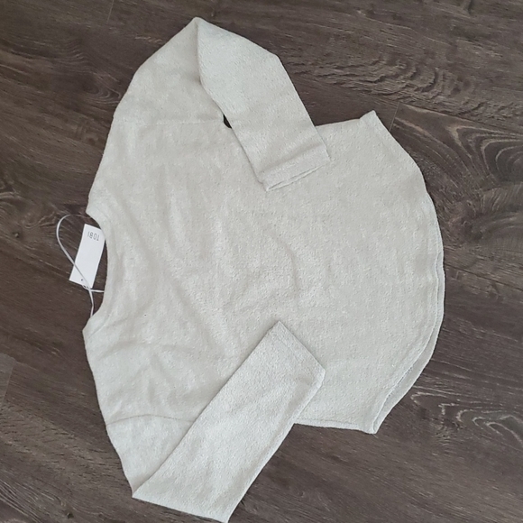 Tobi Sweater- Brand New with Tags - SMALL - Picture 5 of 5